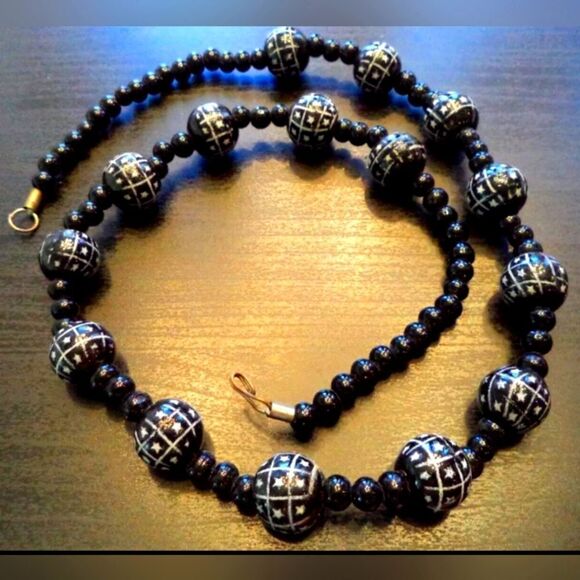 Artisan Jewelry - VINTAGE HIGH END CHUNKY HEAVY STAR GLASS 28" NECKLACE  HANDMADE